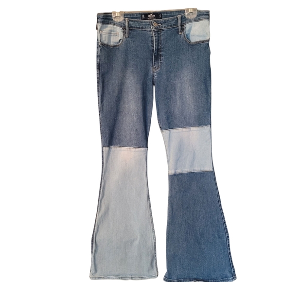 Hollister High Rise Vintage Flare two tone jeans - 15R.          U81 - Picture 1 of 6
